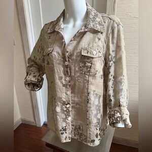 Floral Detailed Top  L